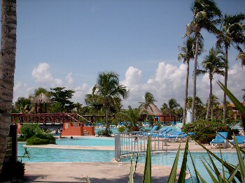 Piscina Barcelo Maya